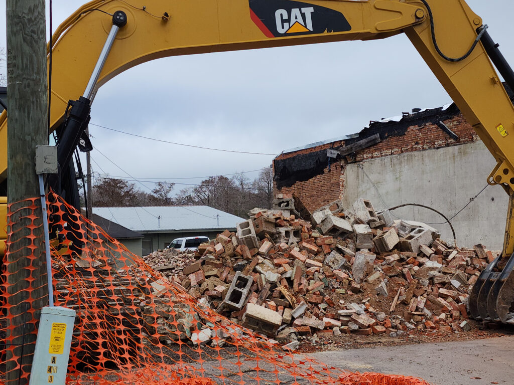 Old courthouse razed